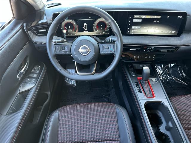 2025 Nissan Kicks SR FWD
