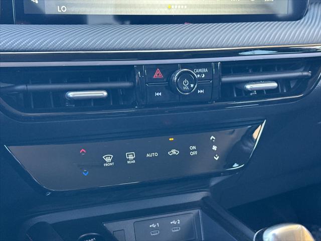 2025 Nissan Kicks SR FWD