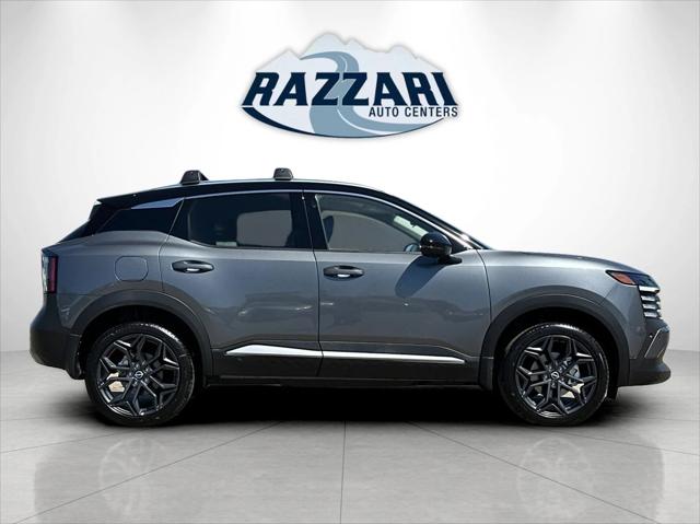 2025 Nissan Kicks SR FWD