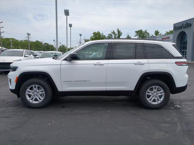 2025 Jeep Grand Cherokee GRAND CHEROKEE LAREDO 4X4