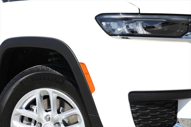 2025 Jeep Grand Cherokee GRAND CHEROKEE L LAREDO X 4X2