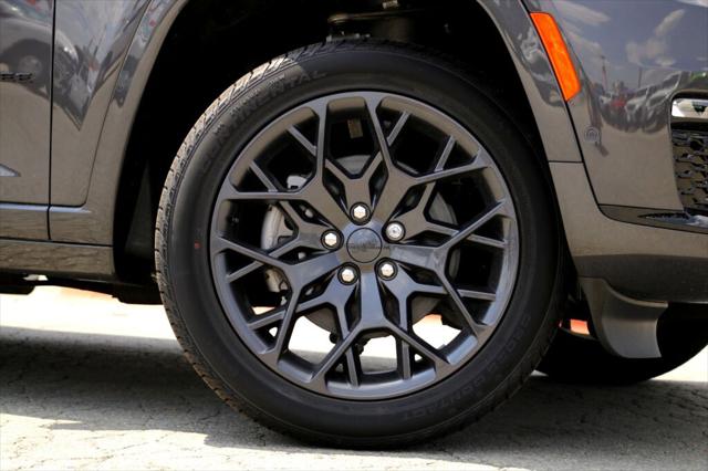 2025 Jeep Grand Cherokee GRAND CHEROKEE L SUMMIT 4X4