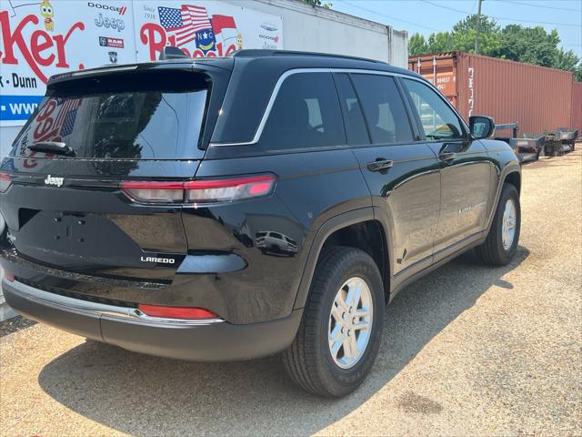 2025 Jeep Grand Cherokee Laredo 4x2