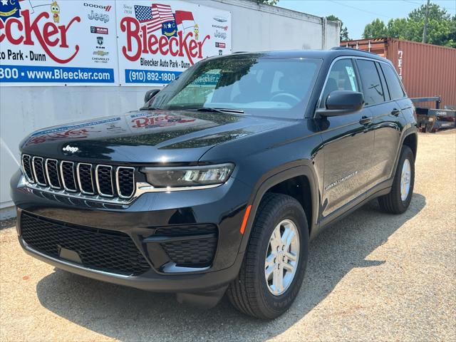 2025 Jeep Grand Cherokee Laredo 4x2