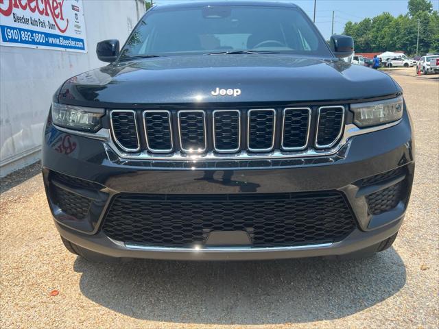 2025 Jeep Grand Cherokee Laredo 4x2