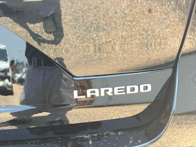 2025 Jeep Grand Cherokee Laredo 4x2