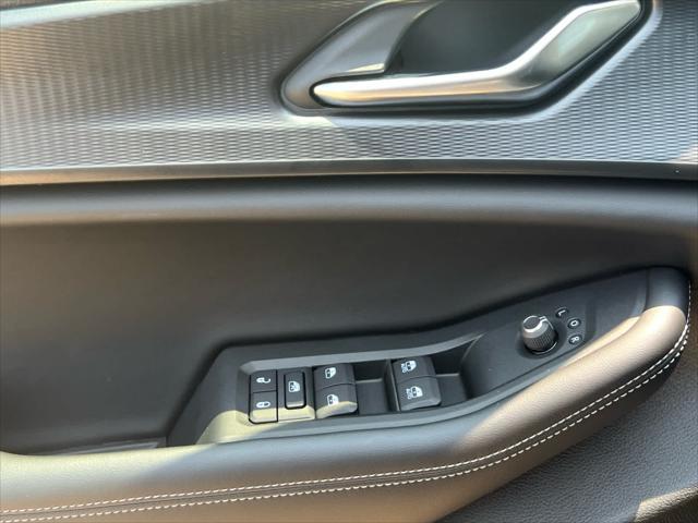 2025 Jeep Grand Cherokee Laredo 4x2