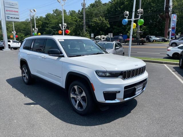 2025 Jeep Grand Cherokee GRAND CHEROKEE L LIMITED 4X4
