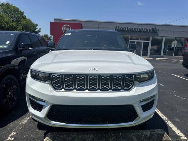 2025 Jeep Grand Cherokee GRAND CHEROKEE SUMMIT RESERVE 4X4