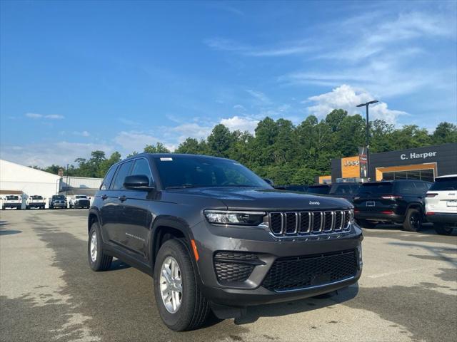 2025 Jeep Grand Cherokee GRAND CHEROKEE LAREDO 4X4