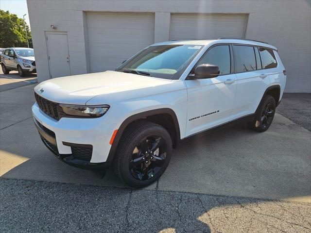 2025 Jeep Grand Cherokee GRAND CHEROKEE L ALTITUDE X 4X4
