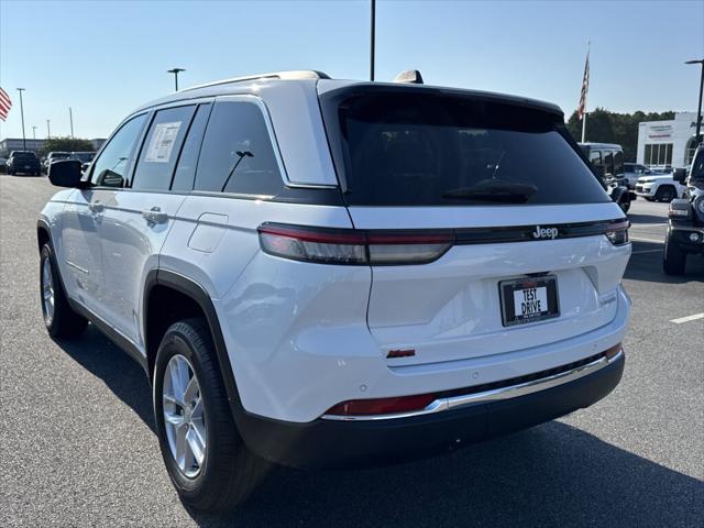 2025 Jeep Grand Cherokee GRAND CHEROKEE LAREDO X 4X2