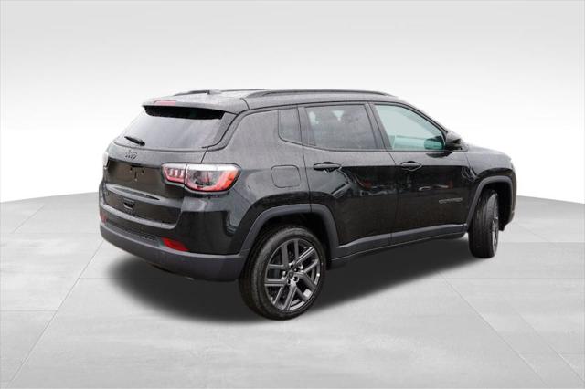 2025 Jeep Compass COMPASS LIMITED 4X4