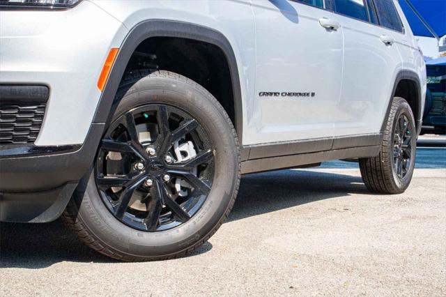 2025 Jeep Grand Cherokee GRAND CHEROKEE L ALTITUDE X 4X4