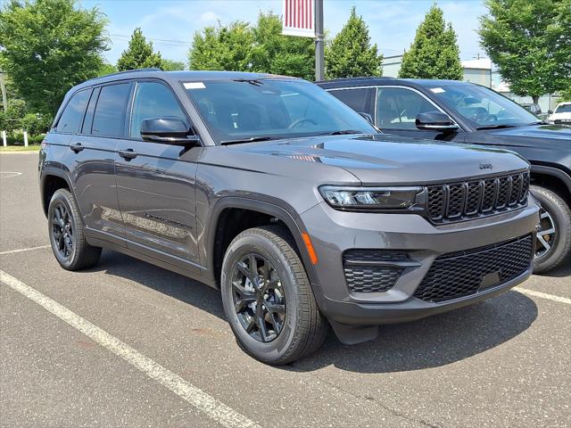 2025 Jeep Grand Cherokee GRAND CHEROKEE ALTITUDE 4X4