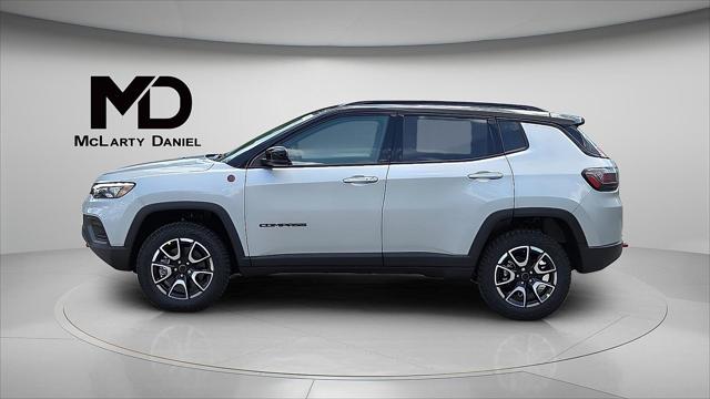 2025 Jeep Compass COMPASS TRAILHAWK 4X4