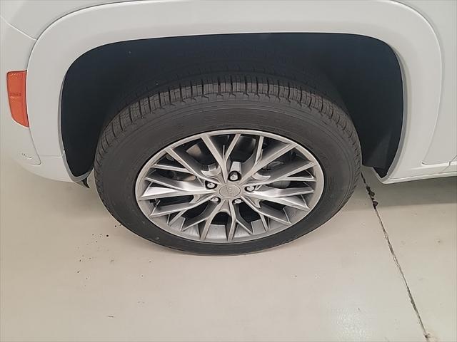 2025 Jeep Grand Cherokee GRAND CHEROKEE SUMMIT 4X4