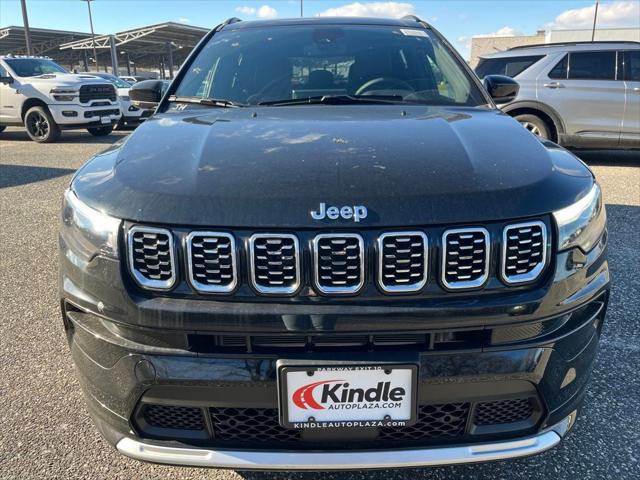 2025 Jeep Compass COMPASS LIMITED 4X4