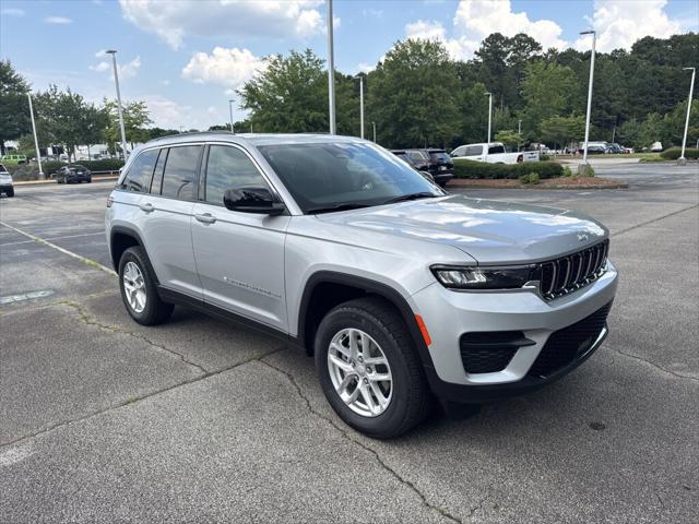 2025 Jeep Grand Cherokee GRAND CHEROKEE LAREDO X 4X2
