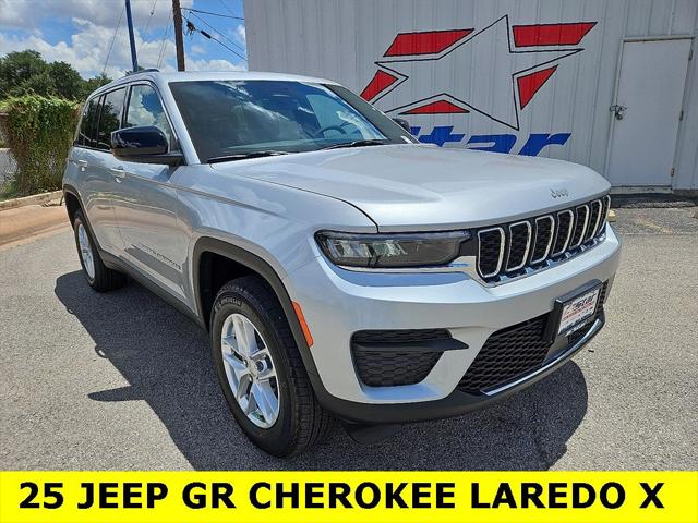 2025 Jeep Grand Cherokee GRAND CHEROKEE LAREDO X 4X2