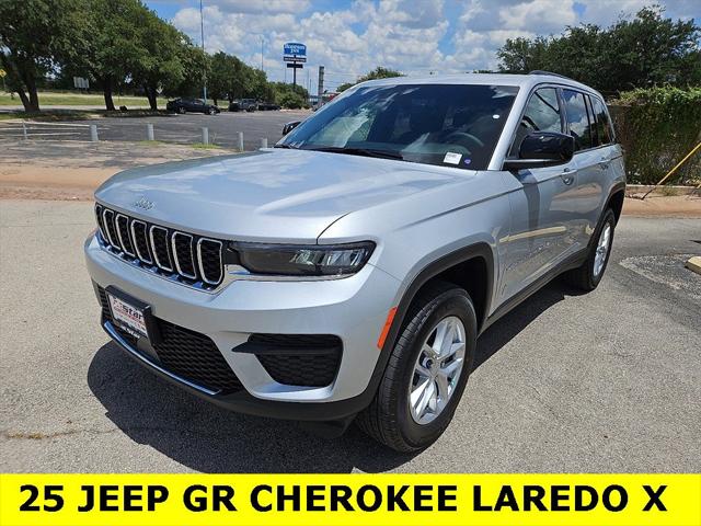 2025 Jeep Grand Cherokee GRAND CHEROKEE LAREDO X 4X2