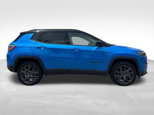 2025 Jeep Compass COMPASS LIMITED 4X4