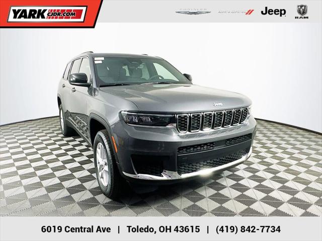 2025 Jeep Grand Cherokee GRAND CHEROKEE L LAREDO 4X4