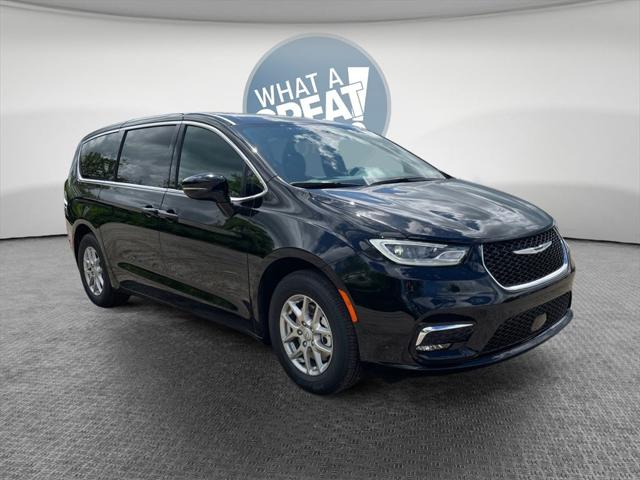 2025 Chrysler Pacifica PACIFICA LIMITED