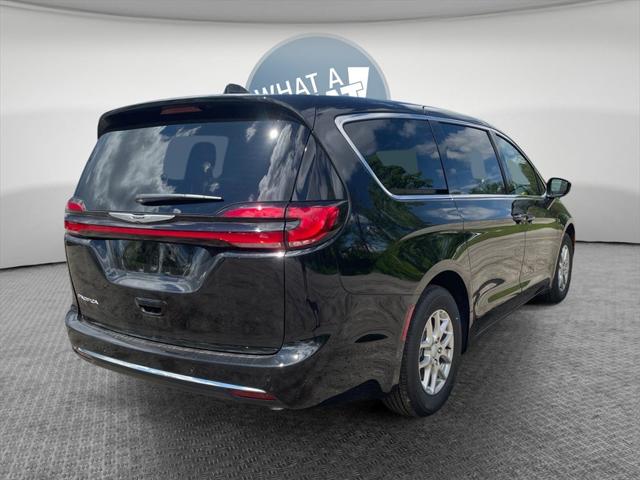 2025 Chrysler Pacifica PACIFICA LIMITED