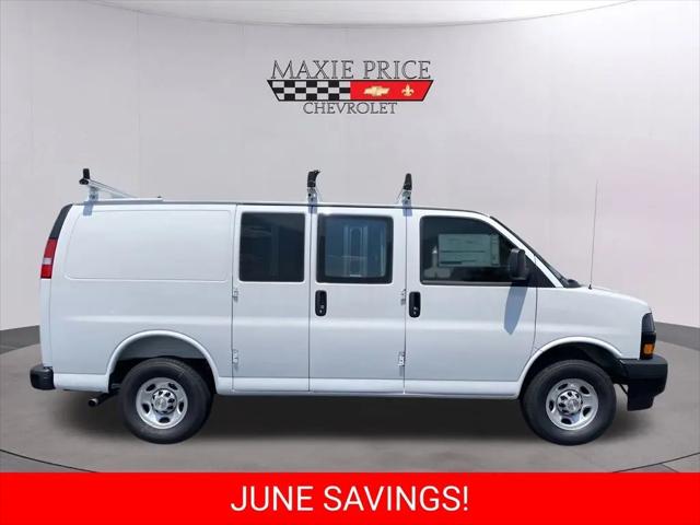 2025 Chevrolet Express Cargo Van RWD 2500 Regular Wheelbase WT