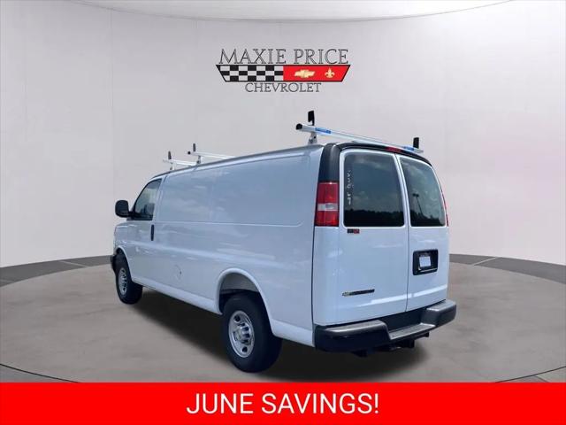 2025 Chevrolet Express Cargo Van RWD 2500 Regular Wheelbase WT