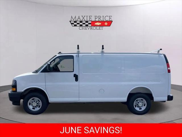2025 Chevrolet Express Cargo Van RWD 2500 Regular Wheelbase WT