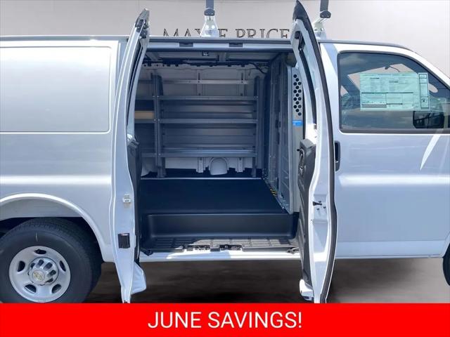 2025 Chevrolet Express Cargo Van RWD 2500 Regular Wheelbase WT