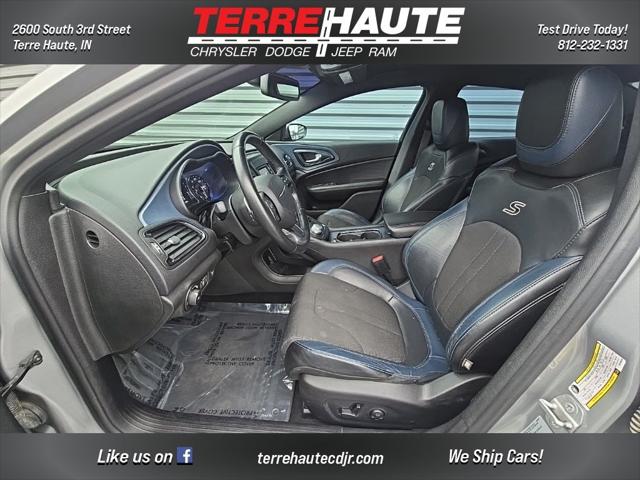 2015 Chrysler 200 S