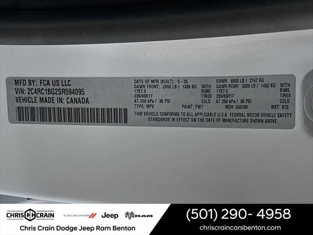 2025 Chrysler Pacifica Select