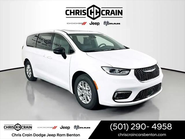 2025 Chrysler Pacifica Select for sale in Benton, AR