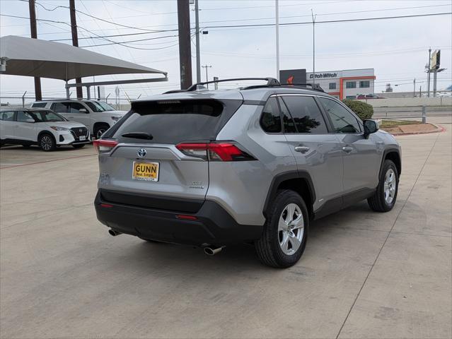 2020 Toyota RAV4 Hybrid XLE