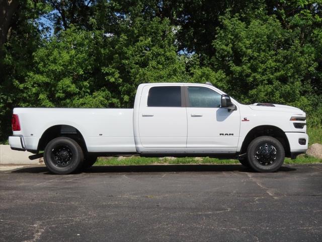 2025 RAM Ram 3500 RAM 3500 LARAMIE CREW CAB 4X4 8 BOX