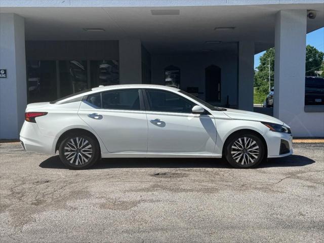 2023 Nissan Altima SV FWD