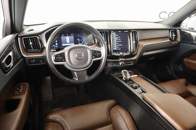 2022 Volvo XC60 B5 Inscription