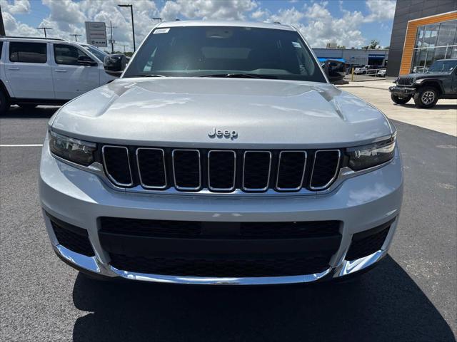 2025 Jeep Grand Cherokee GRAND CHEROKEE L LAREDO X 4X2