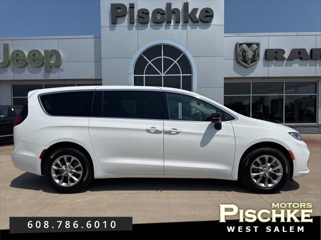 2024 Chrysler Pacifica Touring L AWD