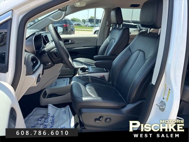 2024 Chrysler Pacifica Touring L AWD