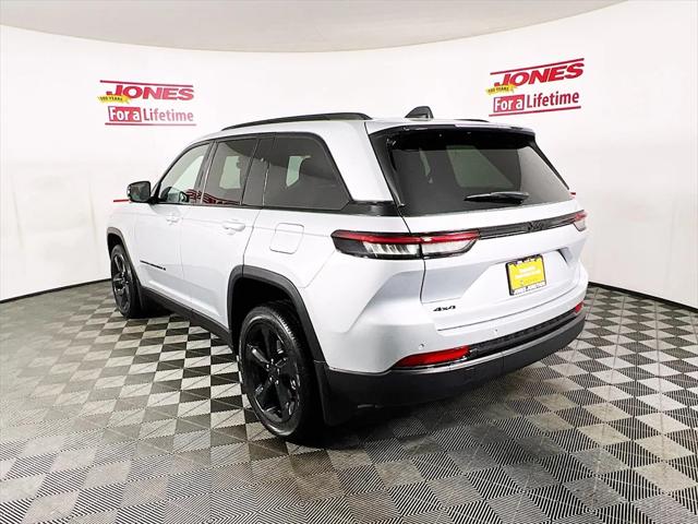 2025 Jeep Grand Cherokee Altitude X 4x4