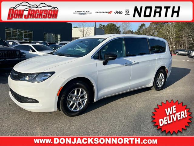 2025 Chrysler Voyager LX