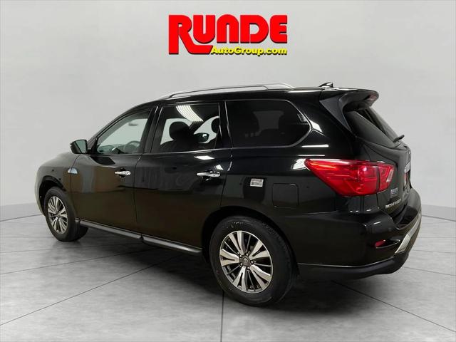 2019 Nissan Pathfinder SV