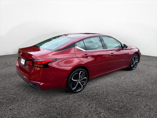 2025 Nissan Altima SR FWD