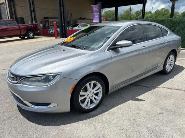 2015 Chrysler 200 Limited for sale in Hueytown, AL