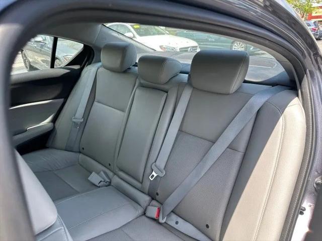 2018 Acura ILX Technology Plus Package