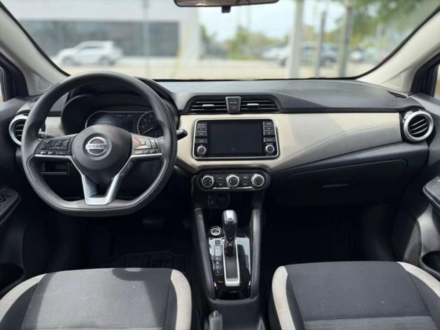 2020 Nissan Versa SV Xtronic CVT